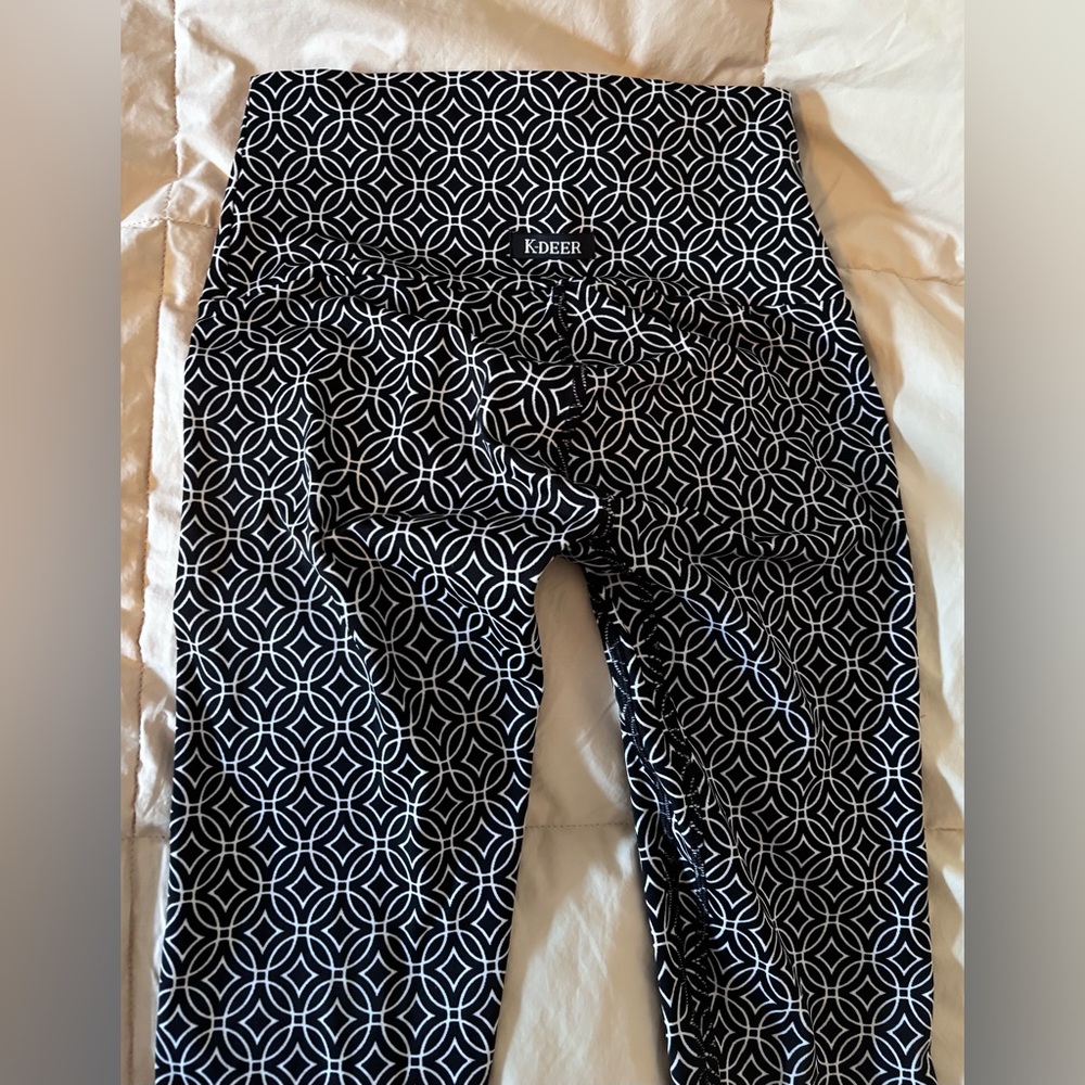 K-DEER Black and Cream Geometric Pants